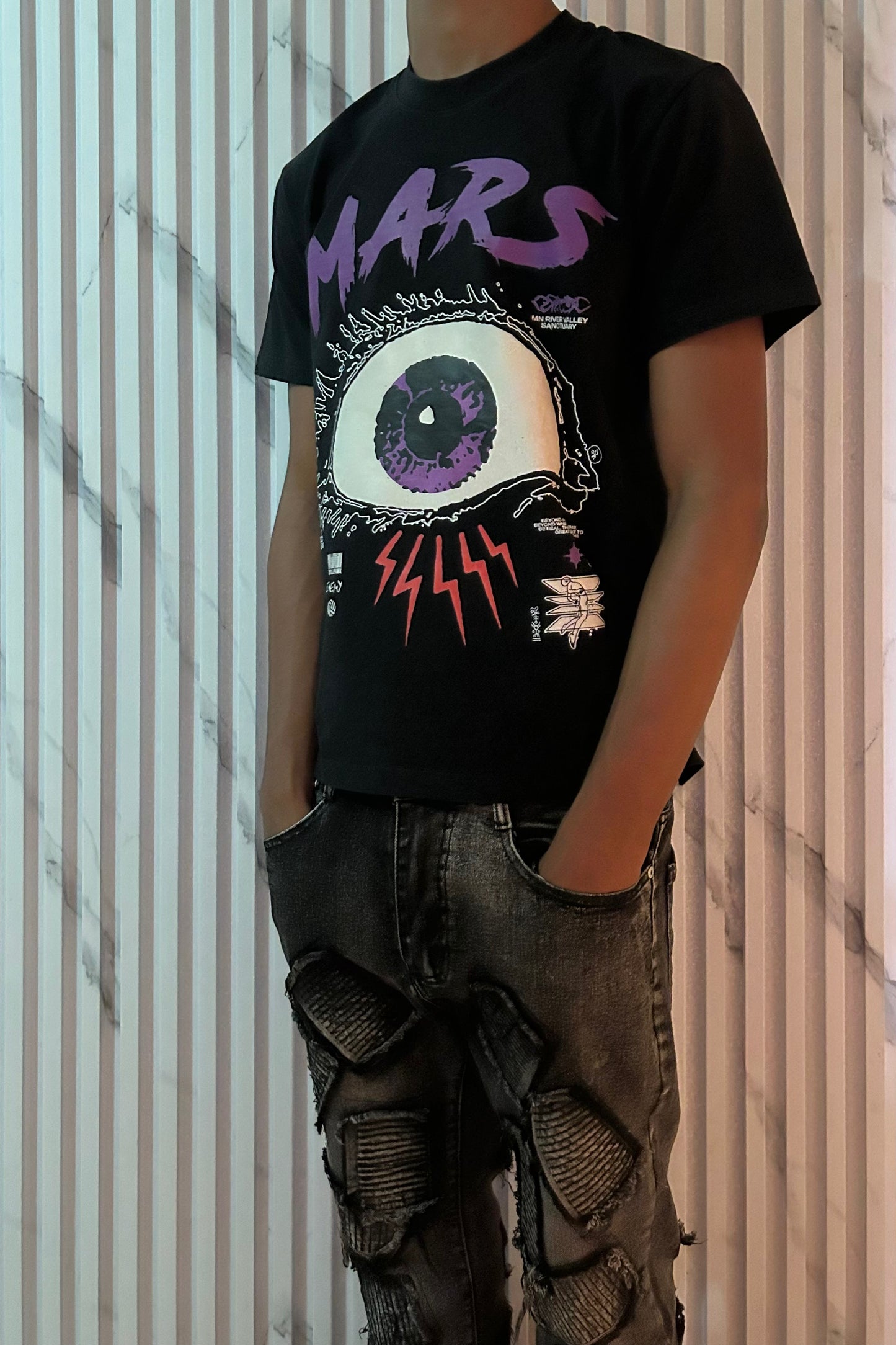 "purple eye" tee